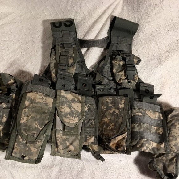 MOLLE II ACU FLC TACTICAL FIGHTING LOAD CARRIER VEST CHEST RIG & POUCHES JJ 951 - Picture 13 of 13